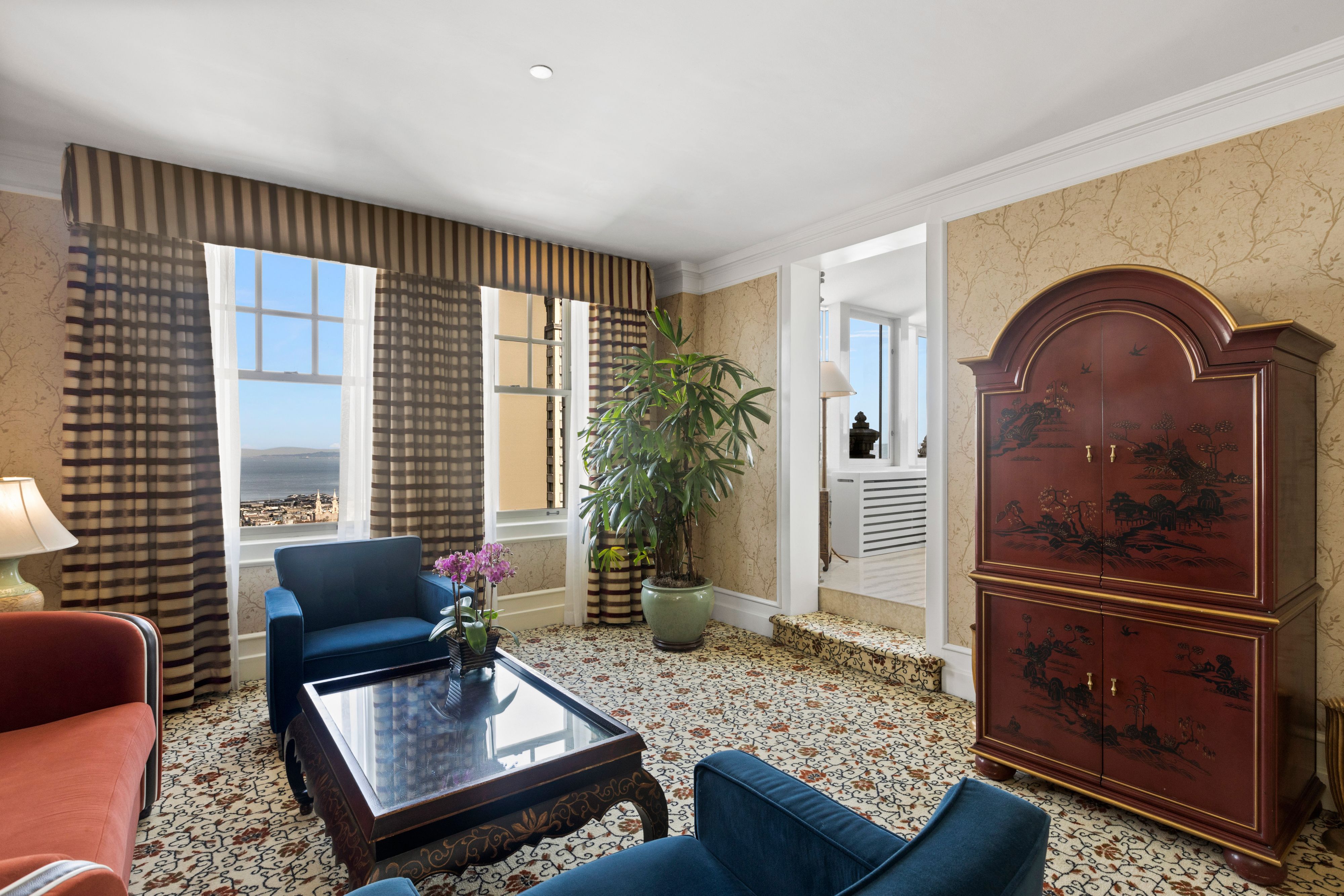 Cyril Magnin suite at IC Mark Hopkins